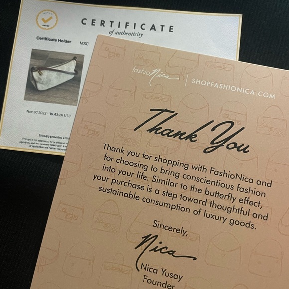 Authentic Celine Triomphe Pochette - Picture 2 of 16